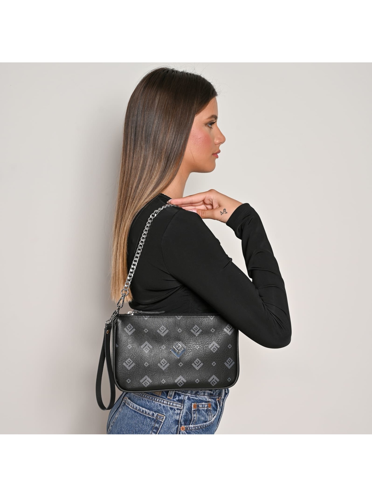 Signature Collection Model 83